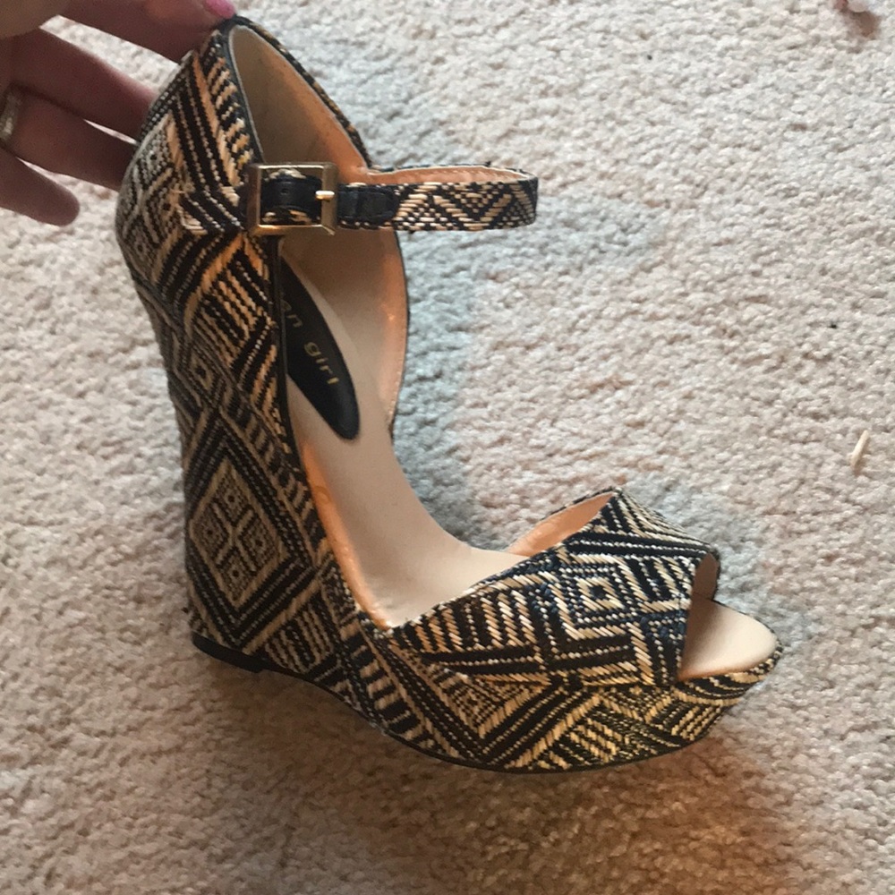 Madden girl wedges
